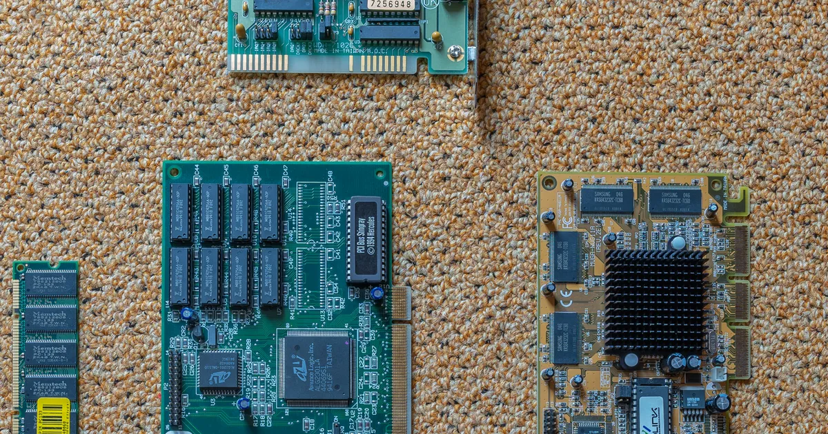 Assorted pc hardware parts