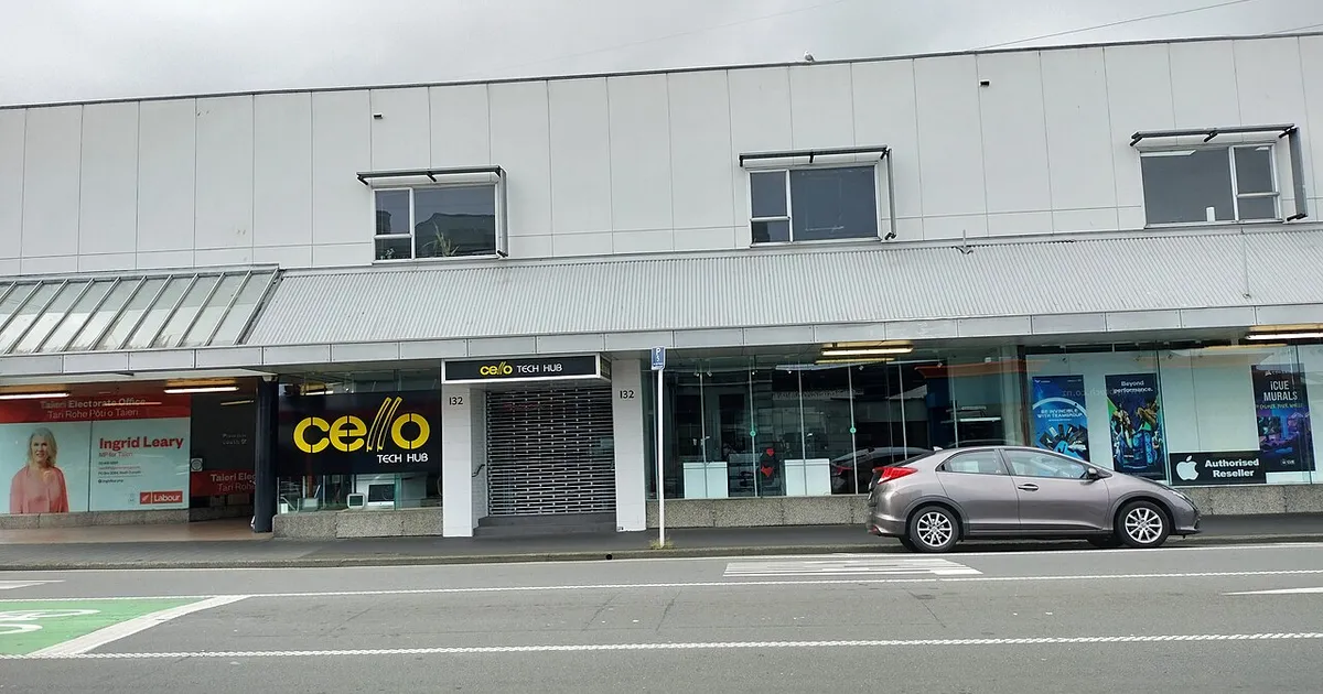 Computer hardware store shelf